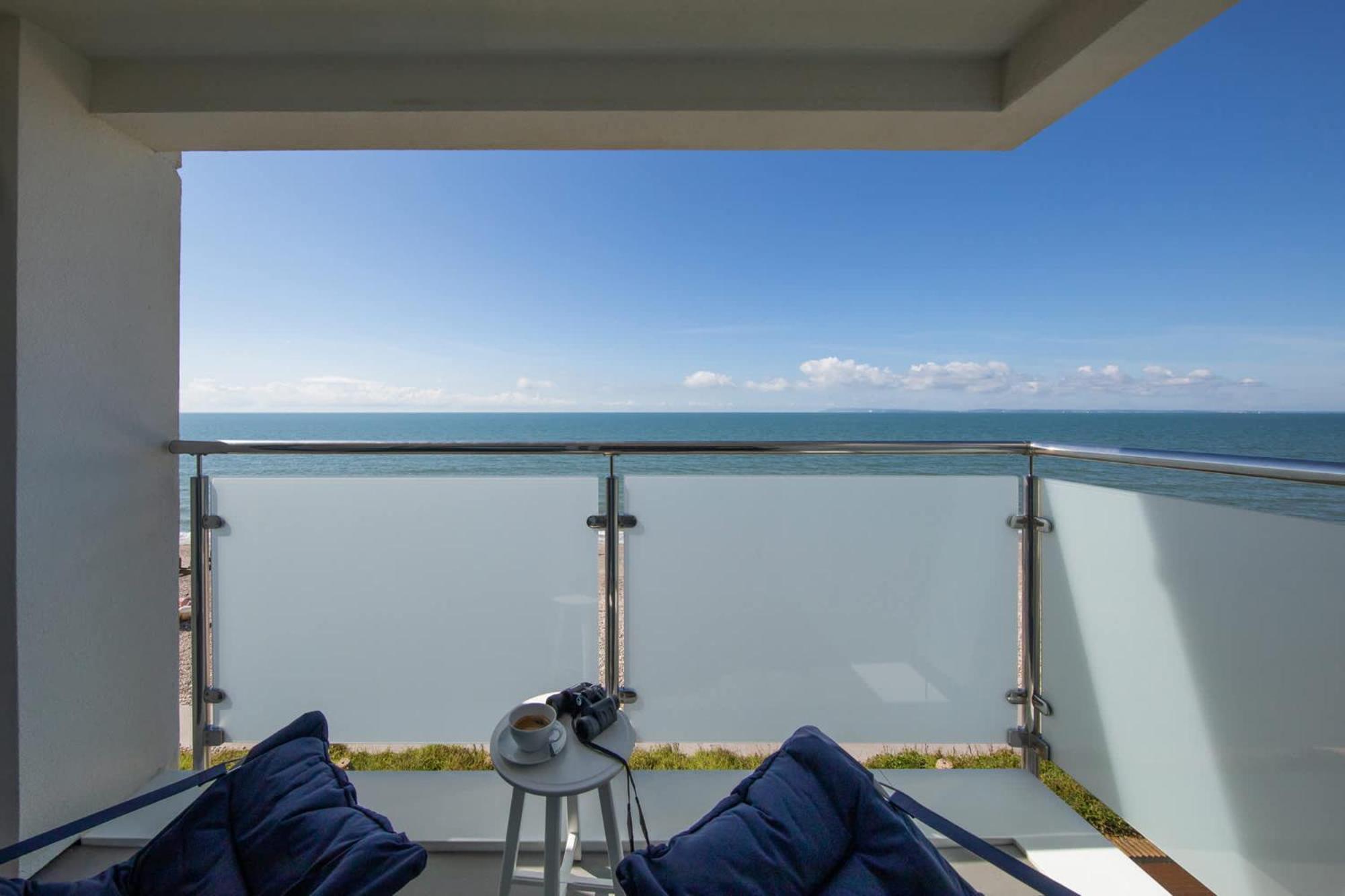 High-End Beachfront Getaway Sea View King Bed East Wittering Exteriér fotografie