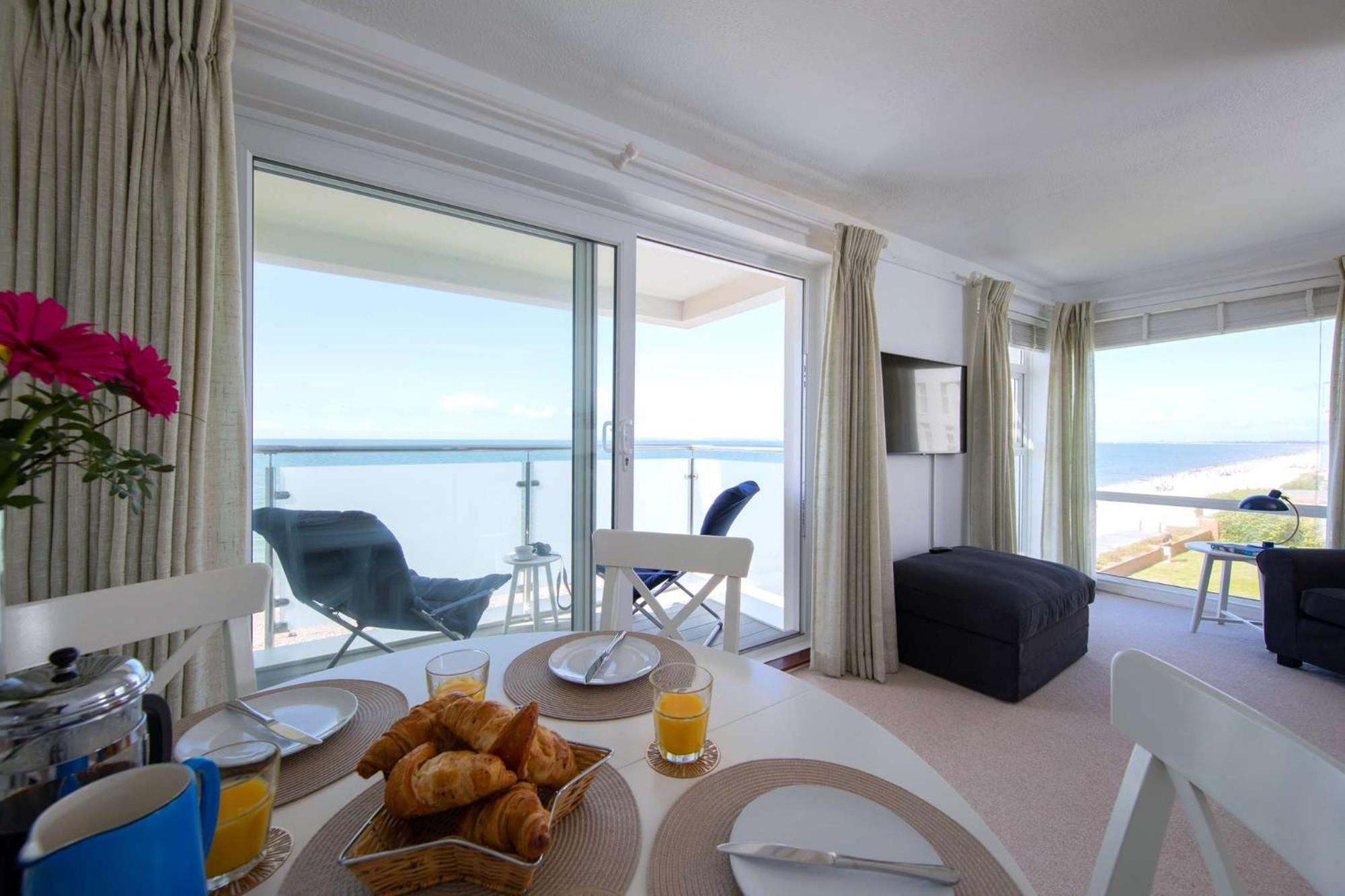 High-End Beachfront Getaway Sea View King Bed East Wittering Exteriér fotografie